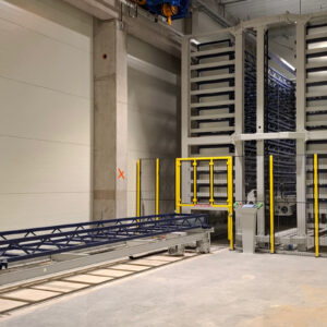 TwinTower at Invest-Rem - empty station